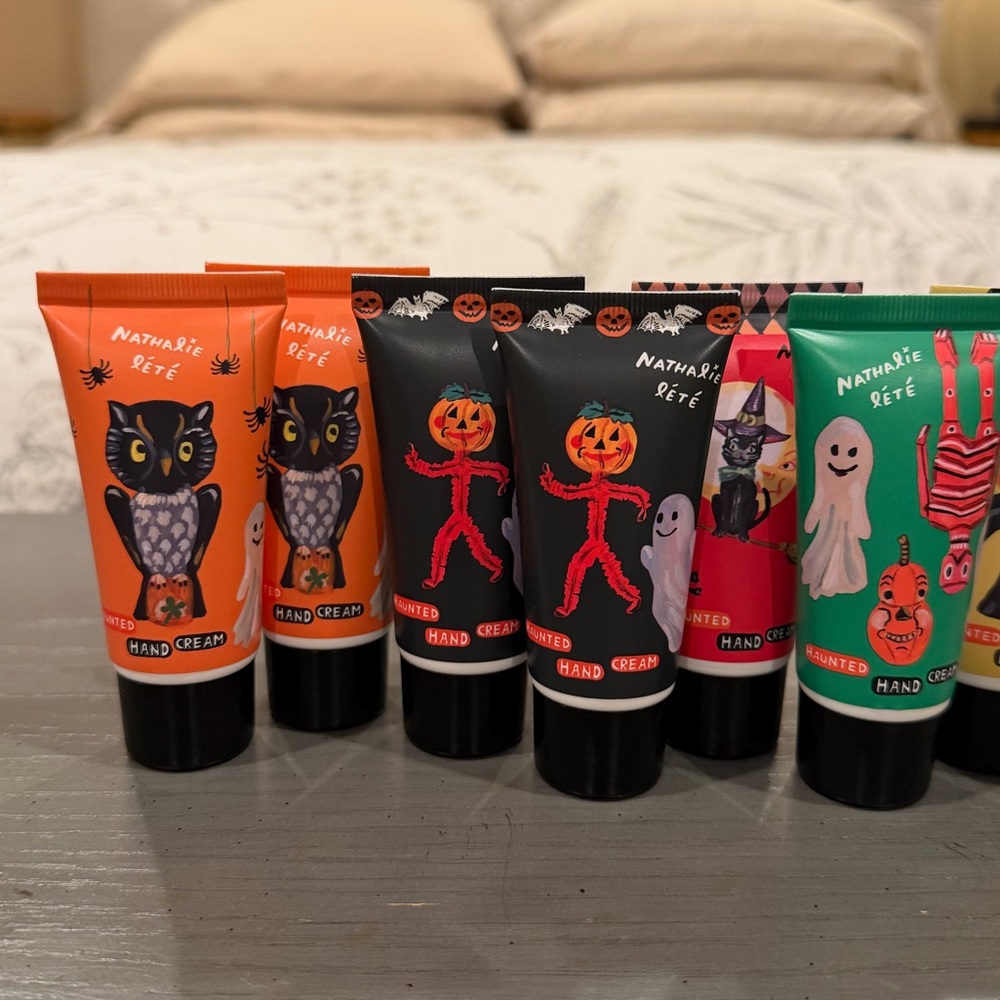NEW Heathcote & Ivory Nathalie Lete Halloween & Cath Kidston Festive Hand Lotion - Picture 2 of 8